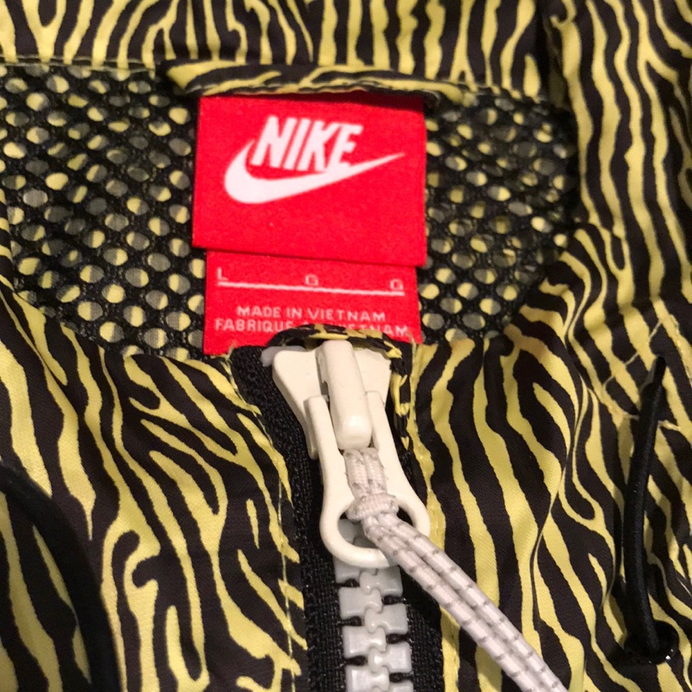 Nike RARE pouch windbreaker - Picture 6 of 8